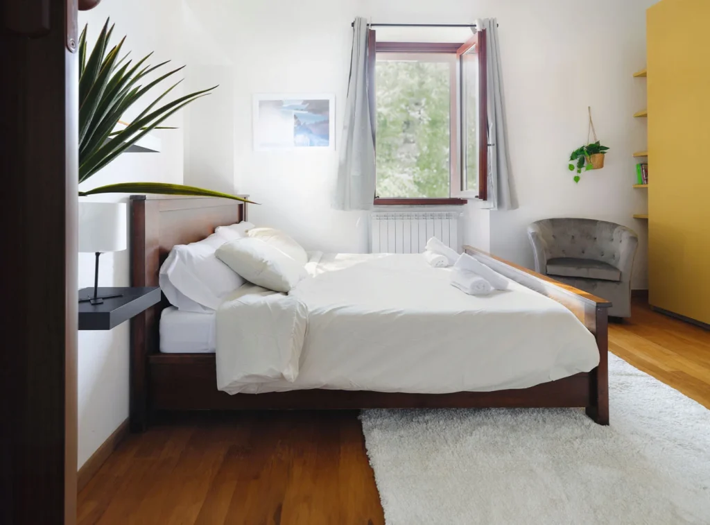 Traditional Suite with Garden