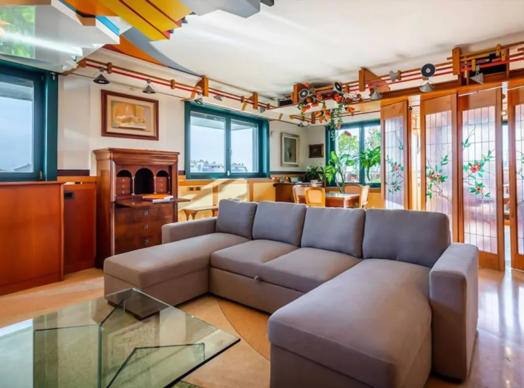 Luxury Penthouse with Sauna, Terrace, Garage & Study