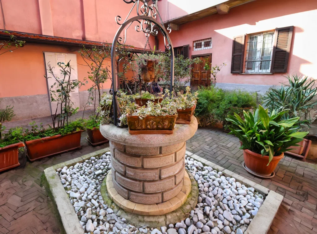 Traditional Suite with Garden