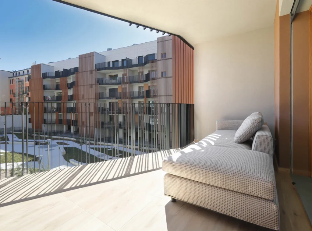 Luxury Apartment with Terrace, Gym, Coworking & Garage