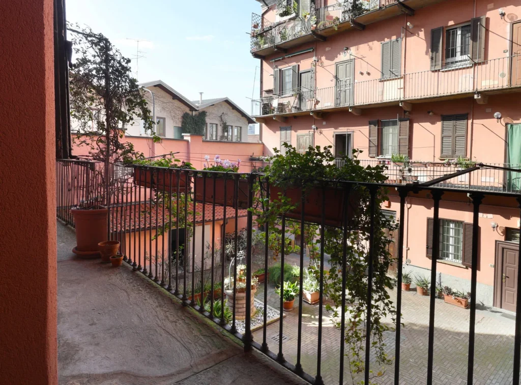 Traditional Suite with Garden