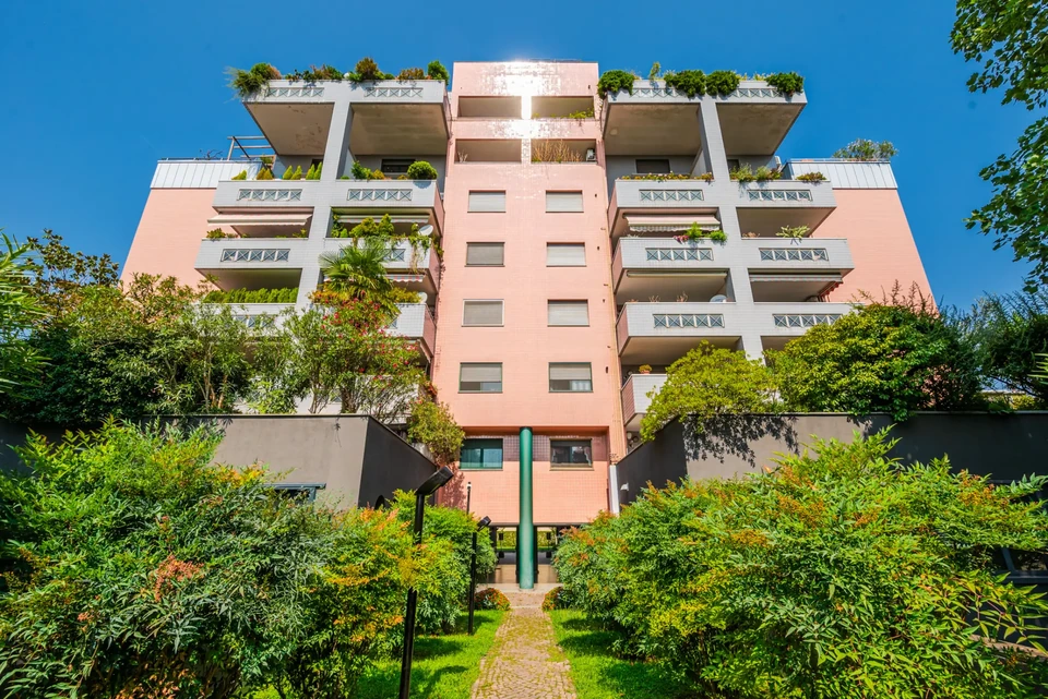 Romilli 3 Penthouse &middot; Corvetto