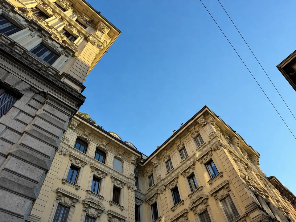 Via San Primo 3 &middot; Quadrilatero del Silenzio
