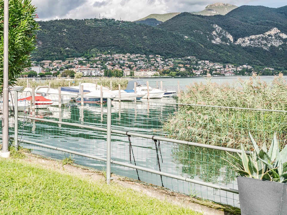 Appartamento con Terrazza Panoramica sul Lago d&rsquo;Iseo