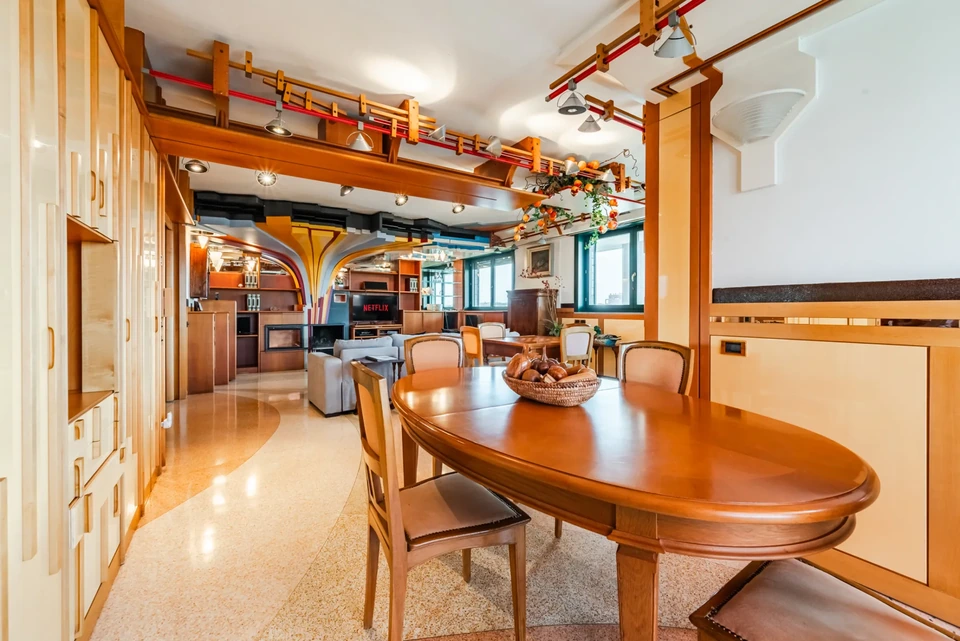 Romilli 3 Penthouse &middot; Corvetto