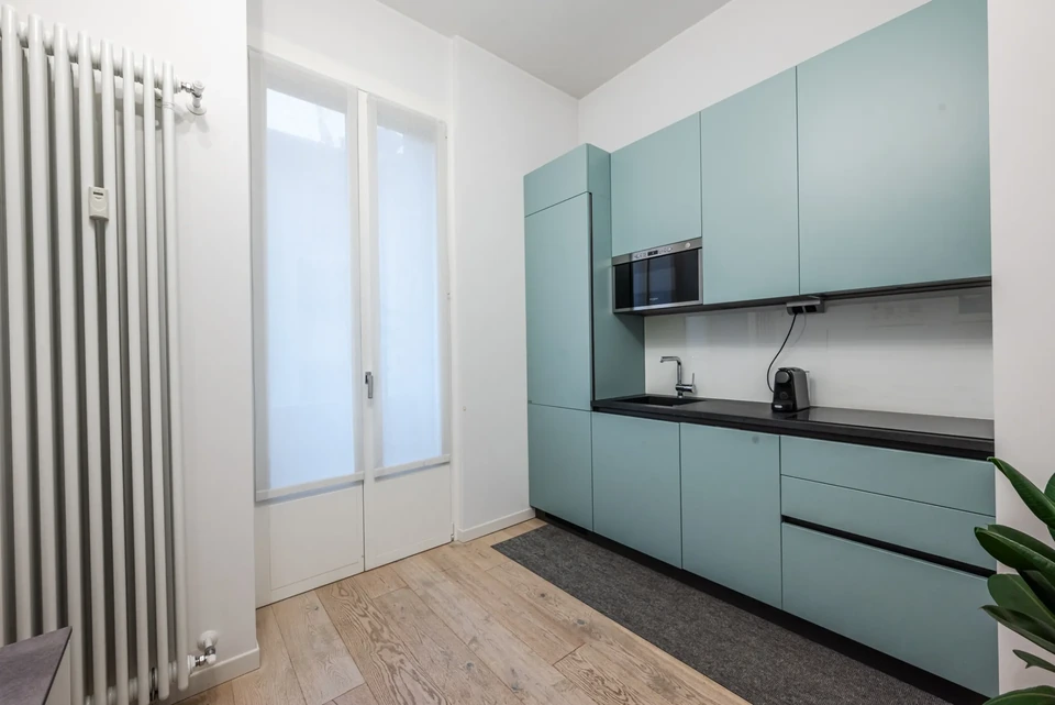 Viale Tunisia 10 &middot; Milano