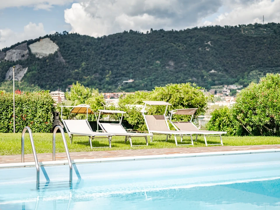 Appartamento con Terrazza Panoramica sul Lago d&rsquo;Iseo