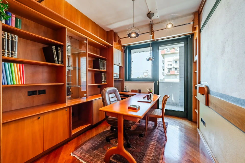Romilli 3 Penthouse &middot; Corvetto