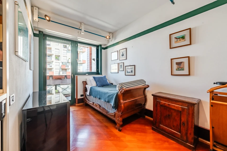 Romilli 3 Penthouse &middot; Corvetto